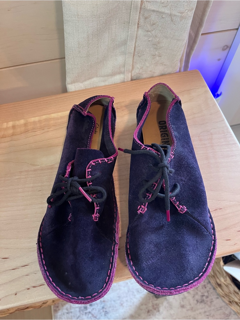 Clarks Faraway Field Women’s Suede Moccasins in Deep Purple with Pink Trim